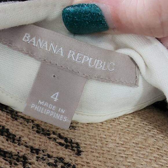 BANANA republic black and white striped bodycon low back dress size 4 - Picture 4 of 5
